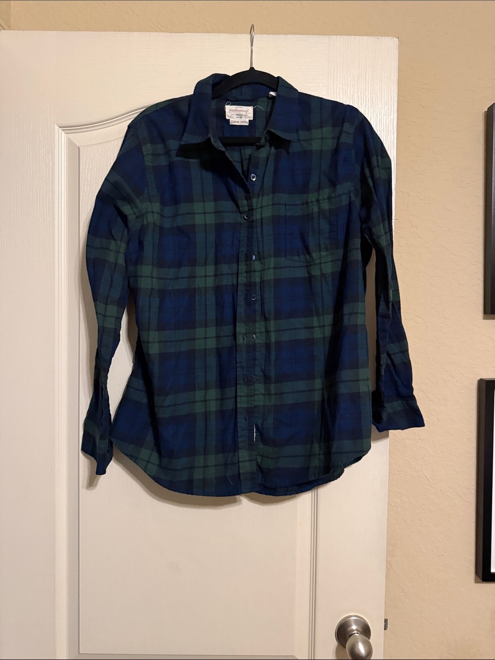 Women’s Navy & Green Plaid Button-Down Shirt